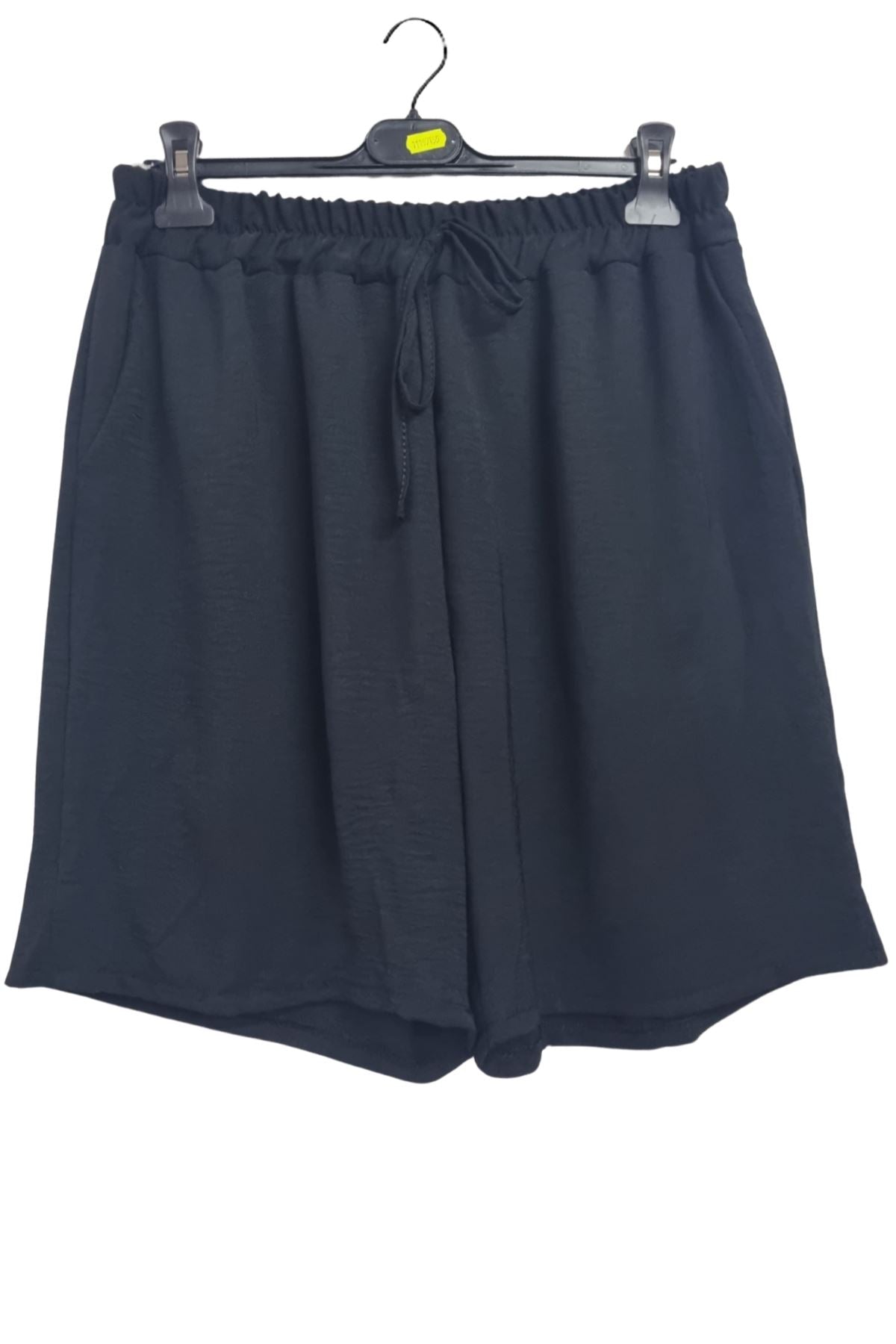 Plain Drawstring Waistband Pockets Shorts