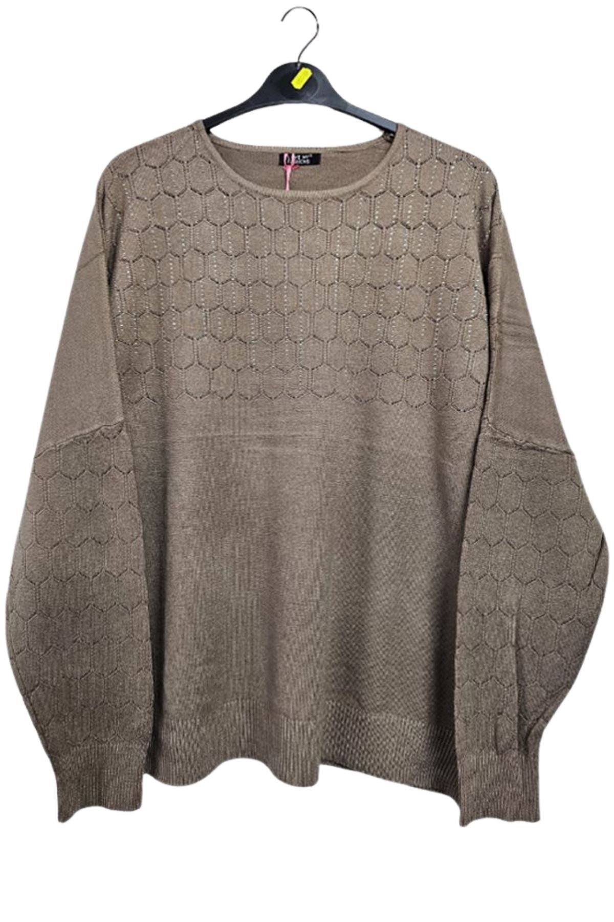 Diamante Cutwork Pattern Sof Knit Top