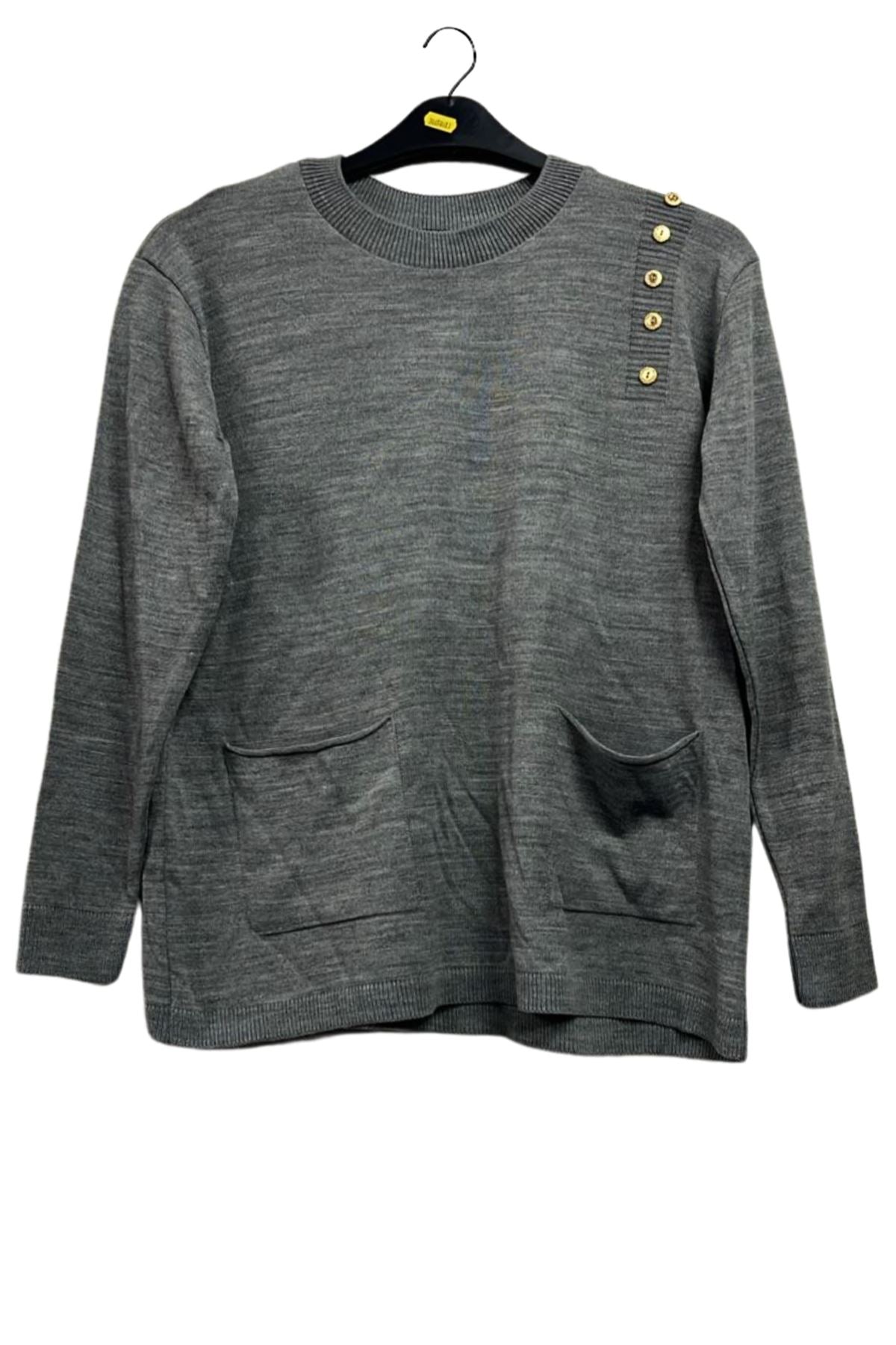 plain shoulder accent top for retailers