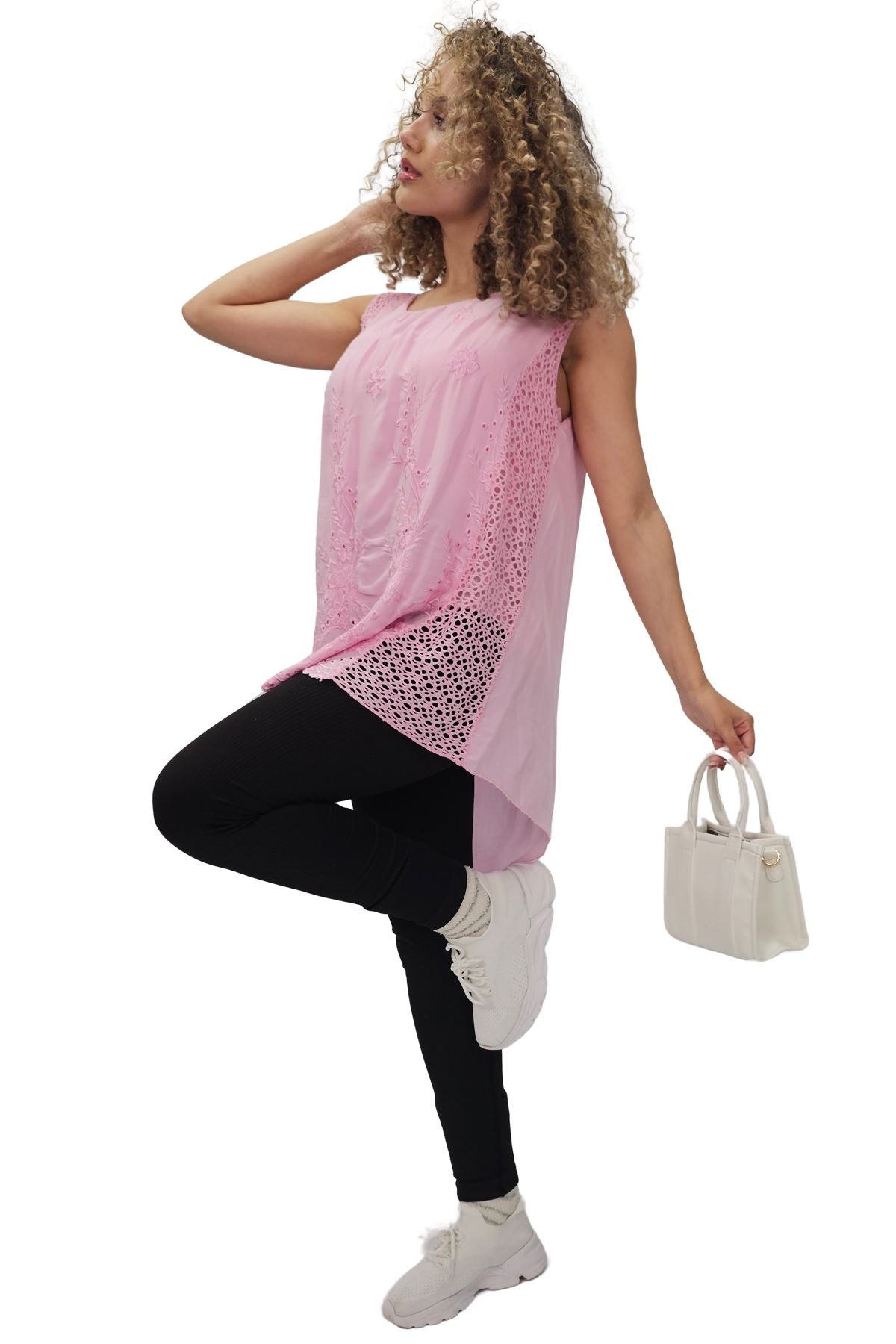 Embroidered Floral Pattern Crochet Top