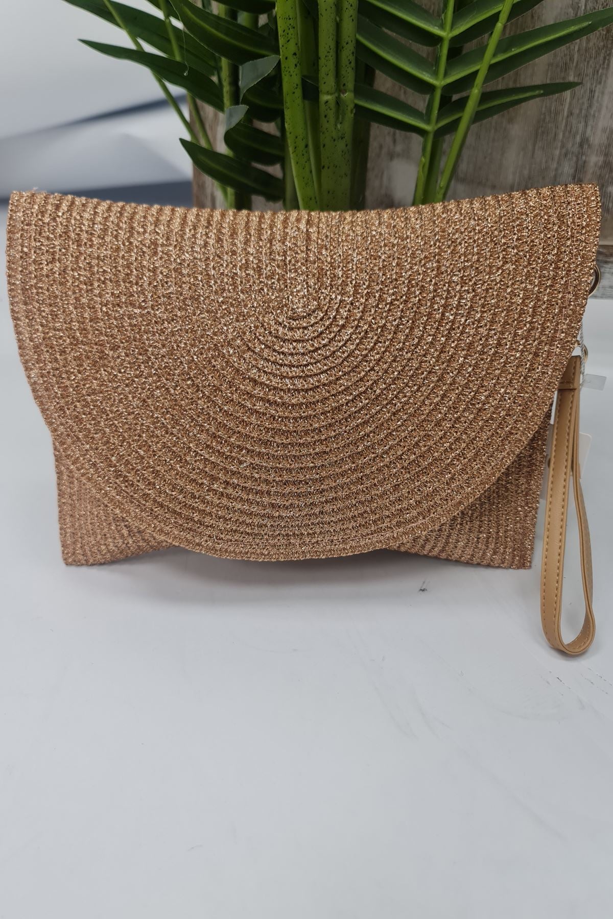 Concentric Circle Straw Clutch Bag