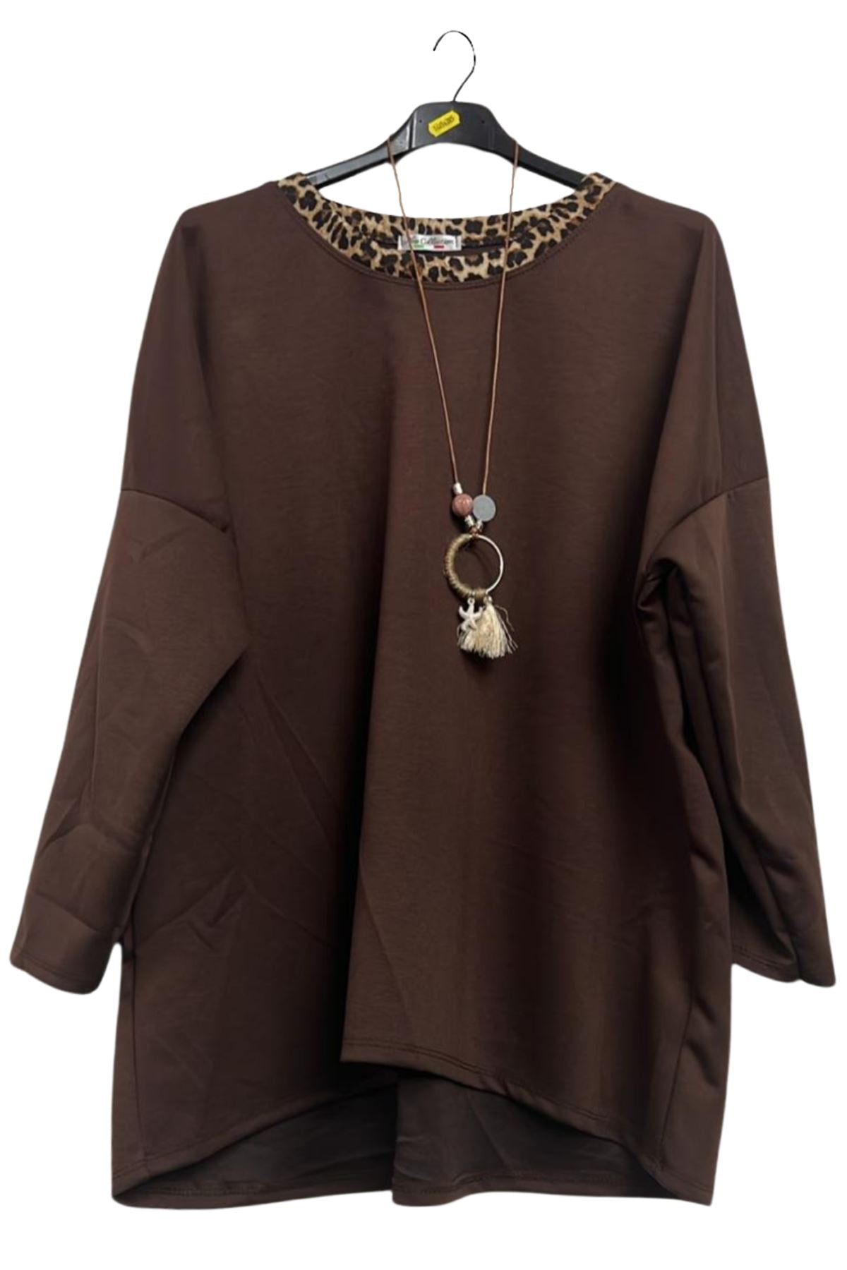 plain tunic top with necklace
