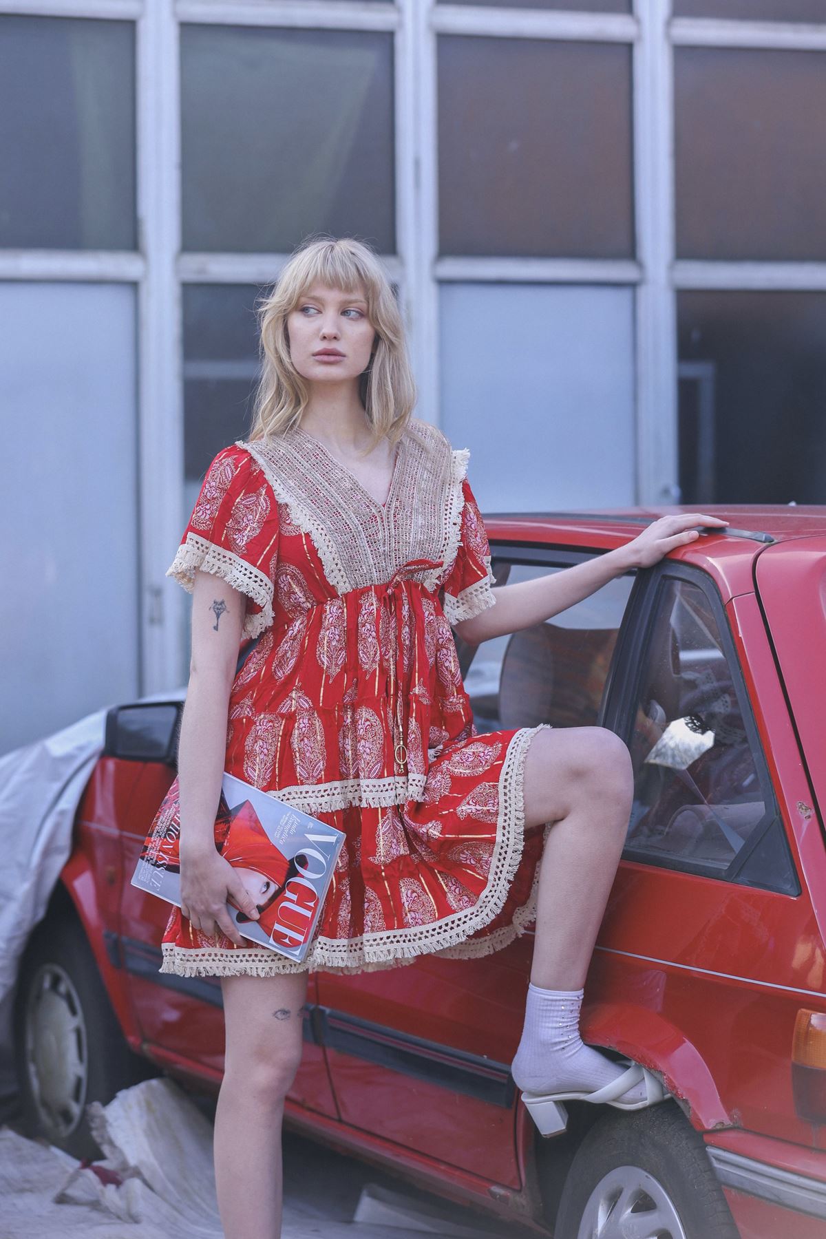 Leaves Print Lace Embroidered V Neck Dress