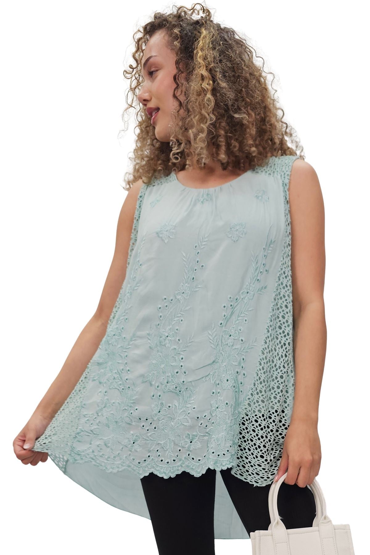 Embroidered Floral Pattern Crochet Top